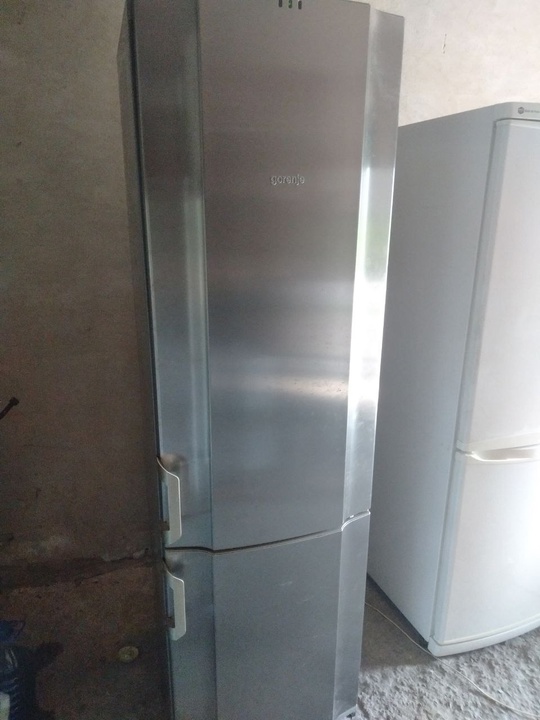 Продам большой холодильник gorenje, в (1)