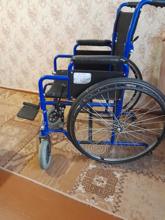 Продам инвалидную коляску и биотуалет (2)