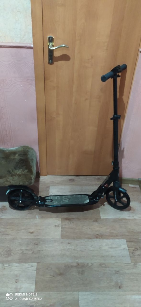 Продам самокат стоимость 3500 по