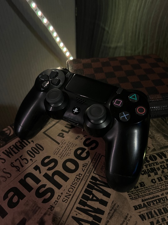 Продам Геймпады PlayStation 
Продам геймпады, (2)