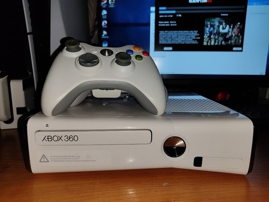 Продам Xbox 360 Slim 500gb