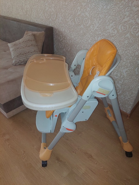 Продам стульчик для кормления chicco (1)