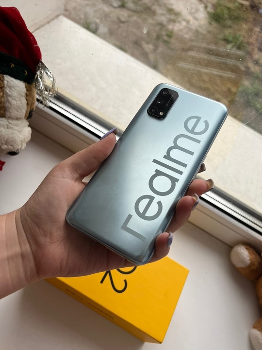 Realme Q2 Память 6/128gb. Android (2)