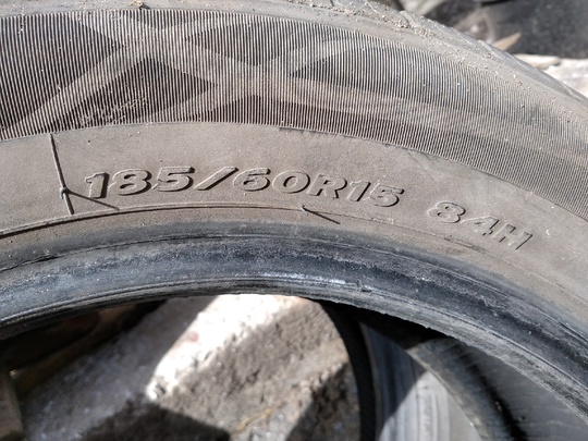 Продам резину лето R15 185/60.