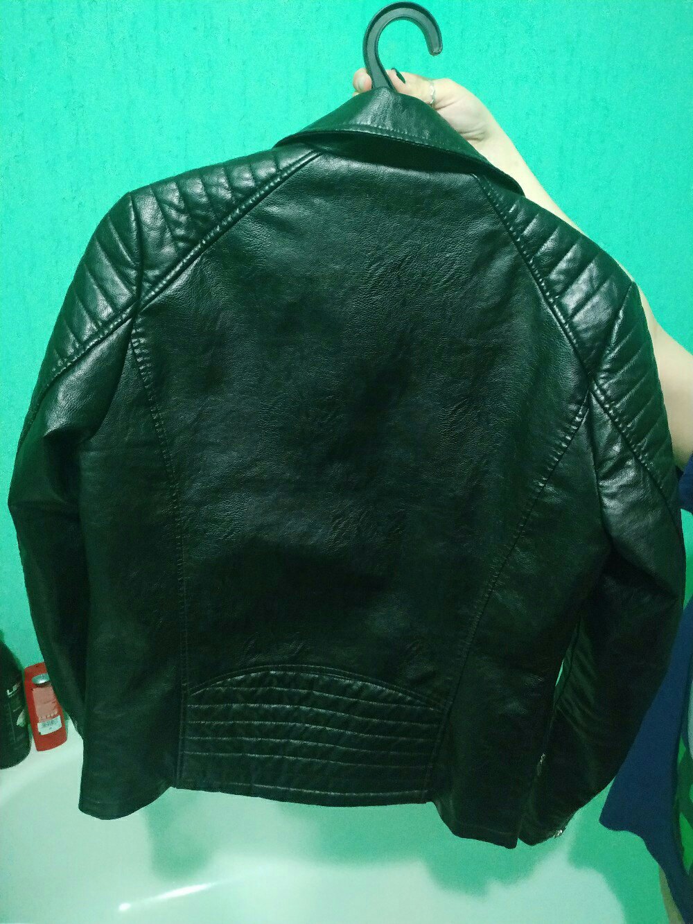 Продам куртку 1500 ,пиджак 2000 (1)
