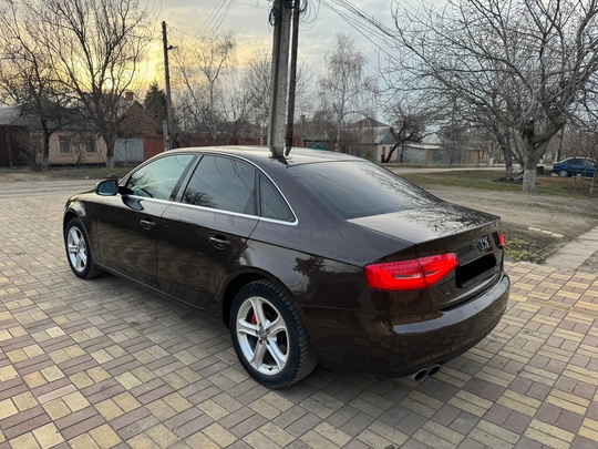 Продам Audi A4 B8 Рестайлинг (2)