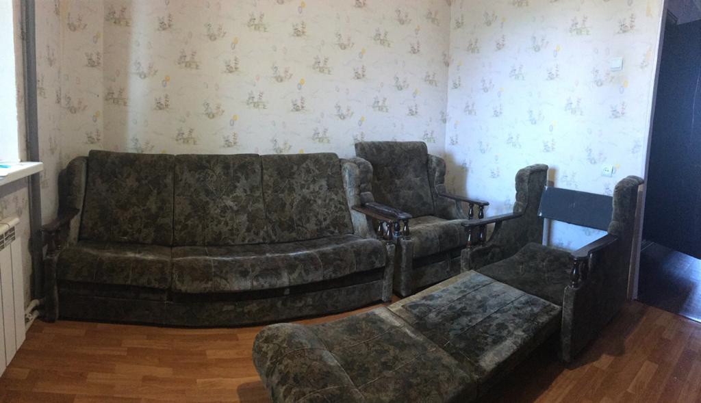 Продаю мебель комплект, диван и (2)