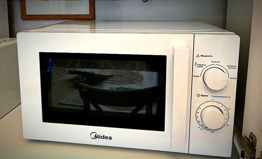 Микроволновая печь «Midea» (Беларусь).
В использовании