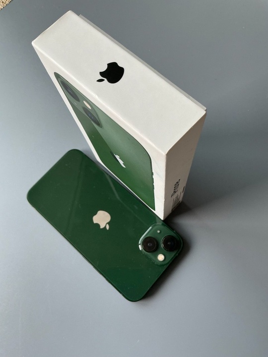 IPhone 13 (128) 
Цвет Green.
Цена (3)