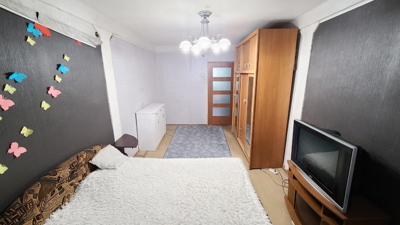 ПРОДАËТСЯ 3-Х КОМНАТНАЯ КВАРТИРА
кв. Комарова
Этаж (1)