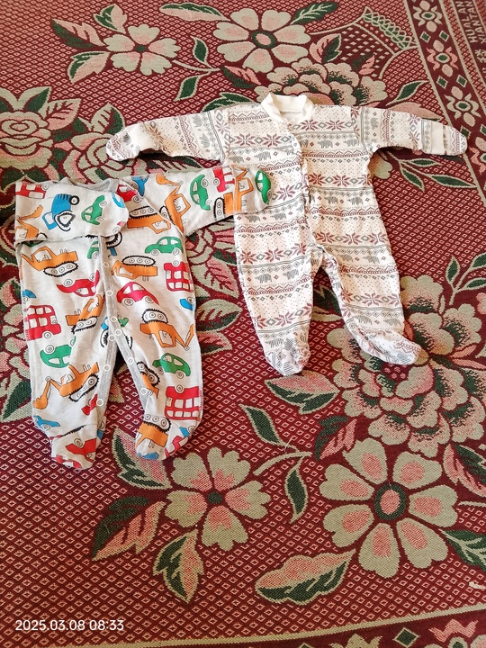 ПРОДАМ ПАКЕТ ДЕТСКИХ ВЕЩЕЙ НА (6)
