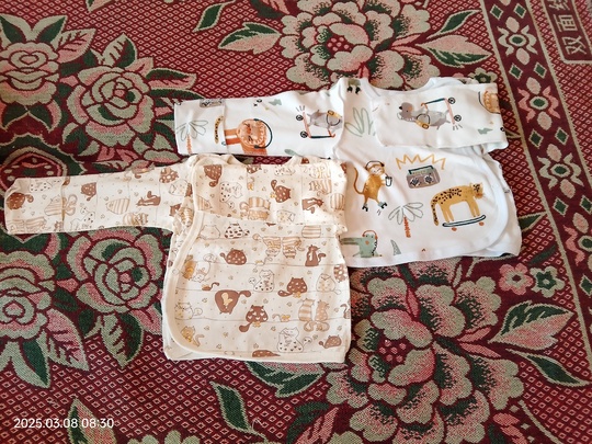 ПРОДАМ ПАКЕТ ДЕТСКИХ ВЕЩЕЙ НА (7)