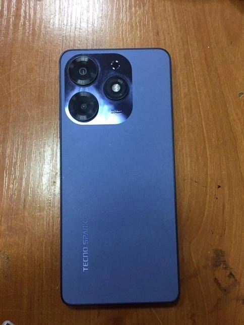Продам Tecno Spark 10 pro