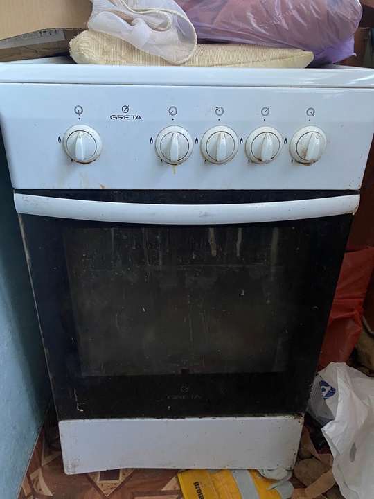 Продам Газовую плиту Greta, в