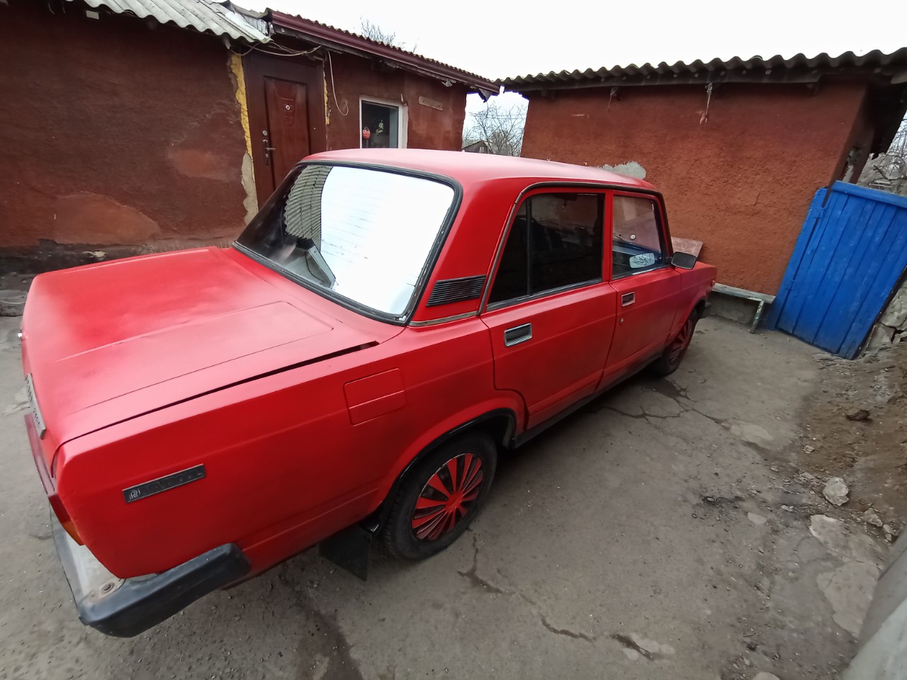 Продам ваз 2105 в хорошем (1)