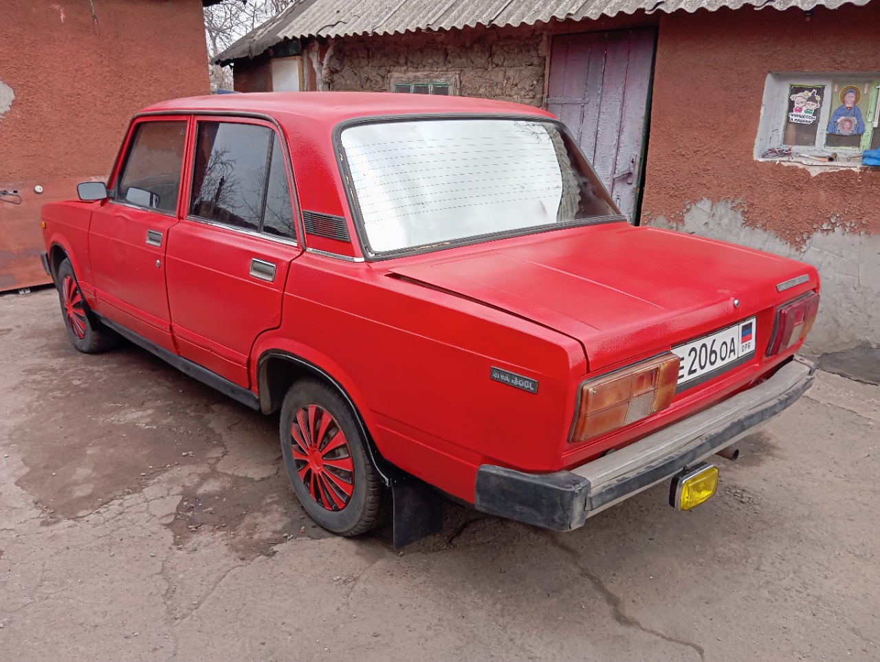 Продам ваз 2105 в хорошем (5)