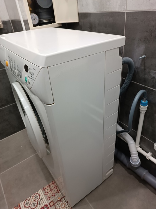 Продам стиральную машину ZANUSSI AQUACYCLE (2)