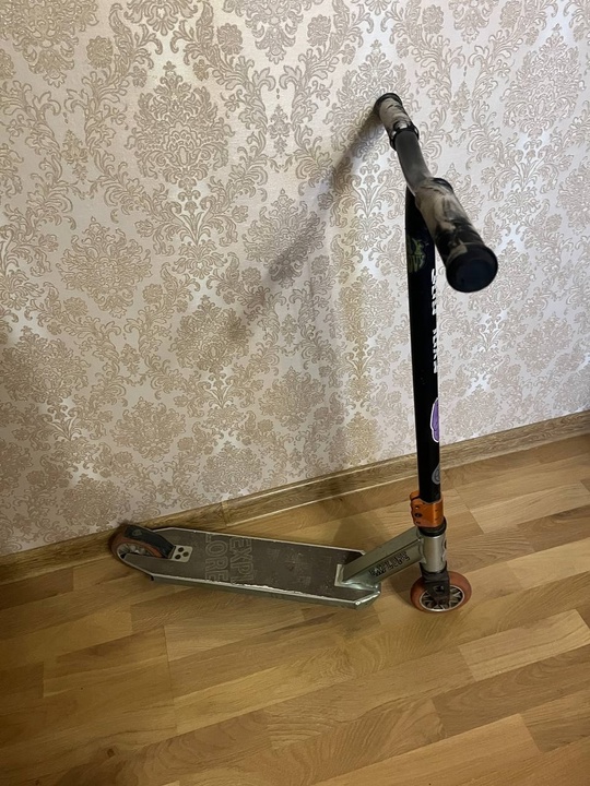 Донецк
Продам трюковой самокат Explore Pescara-4500