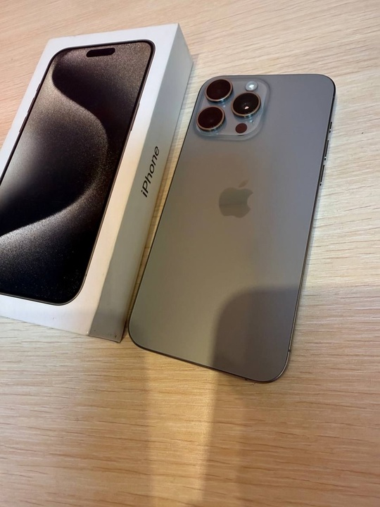 продам iPhone 15 pro max