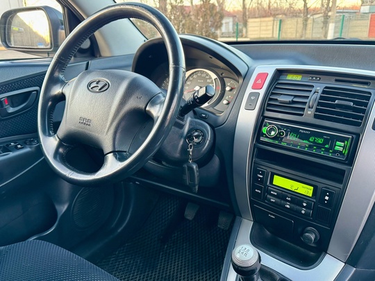 Продам Hyundai Tucson 2007г Полно (8)