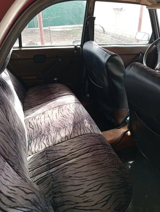 Продам ваз 2105 экспортный вариант,1988 (2)