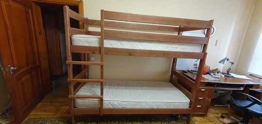 Продам 2-х ярусную кровать 1,9м×0,8м,