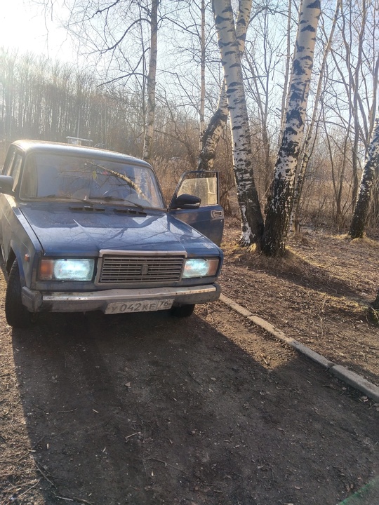 Продам ваз 2107 на полном (1)