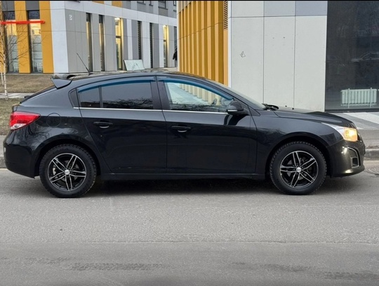 Продам Chevrolet Cruze 2013 года (6)