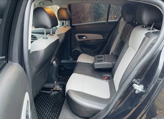 Продам Chevrolet Cruze 2013 года (9)