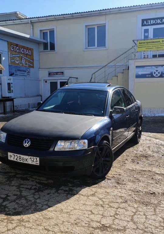 Volkswagen Passat B5 
1.6 механика,