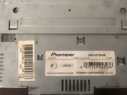 Продам магнитолу «Pioneer». Полностью рабочая. (2)