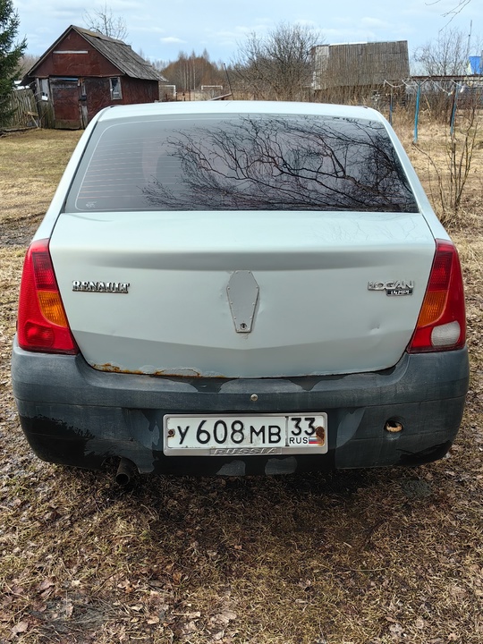 Здравствуйте , продаю рено Логан (2)