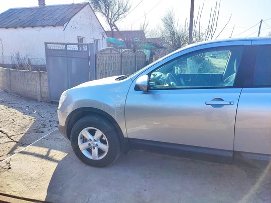 Продам авто Ниссан Кашкай 2.0 (4)