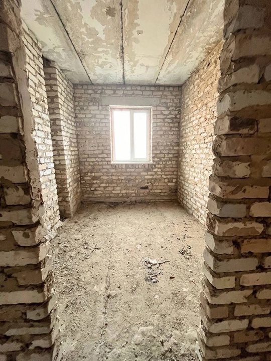 Продаётся жилой дом г. Луганск, (4)