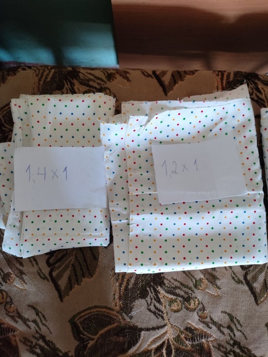 Продам ткани СССР 
Размеры на (4)