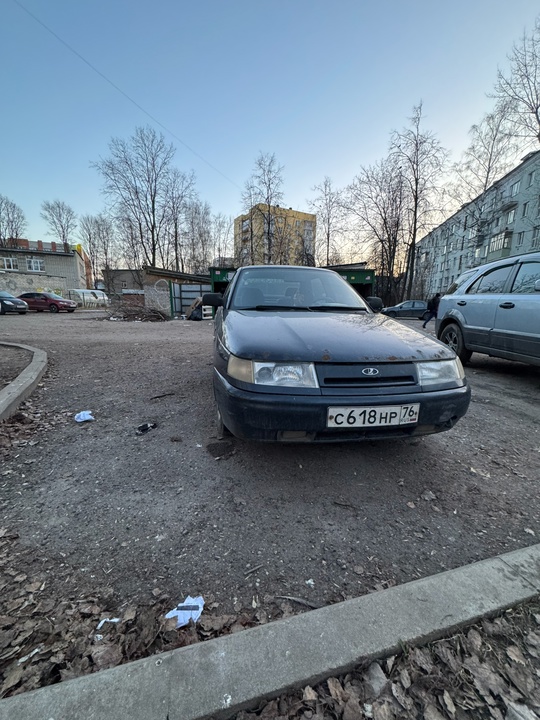 Ваз 2110 2006 год 
3