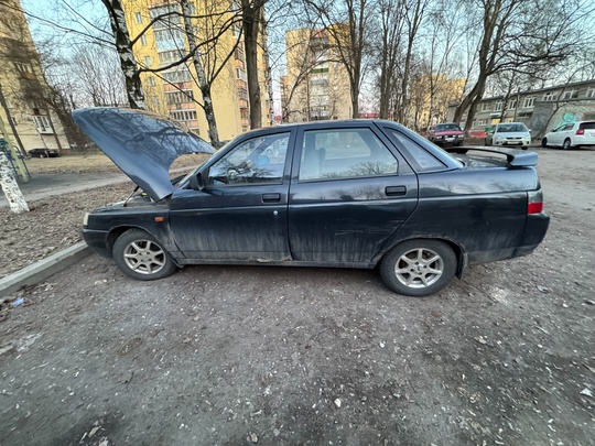 Ваз 2110 2006 год 
3 (5)