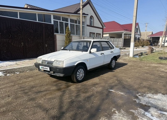 В продаже ваз 21099 93год. (4)