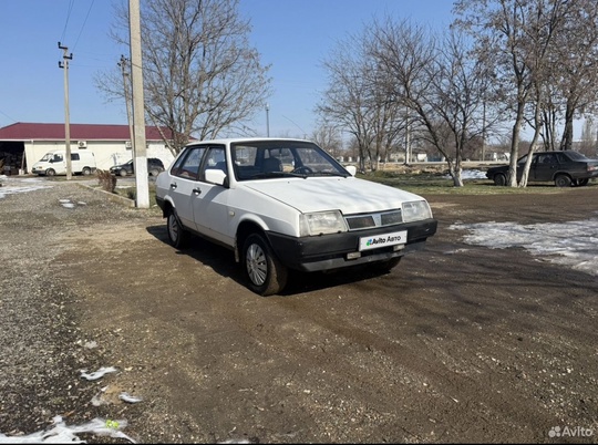 В продаже ваз 21099 93год. (5)