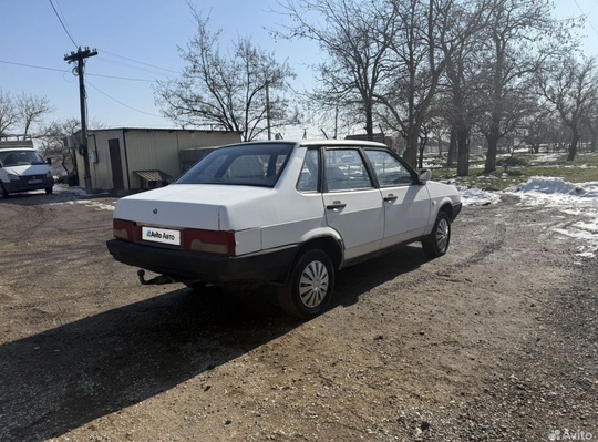 В продаже ваз 21099 93год. (6)