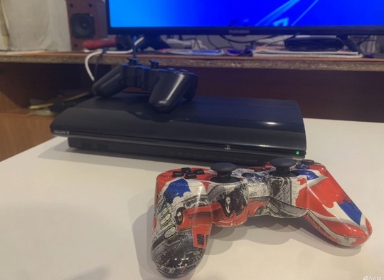 Продаю игровую приставку Sony PlayStation (2)