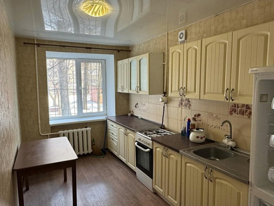 Продам 3-комн. квартиру, на ул. (4)