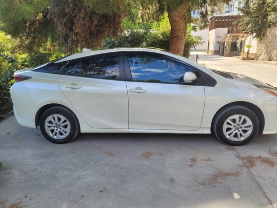 Toyota Prius 1.8 AT, 2017, (5)