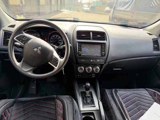 Mitsubishi ASX 2020g.
40 000km.
2.4 Benz. (5)