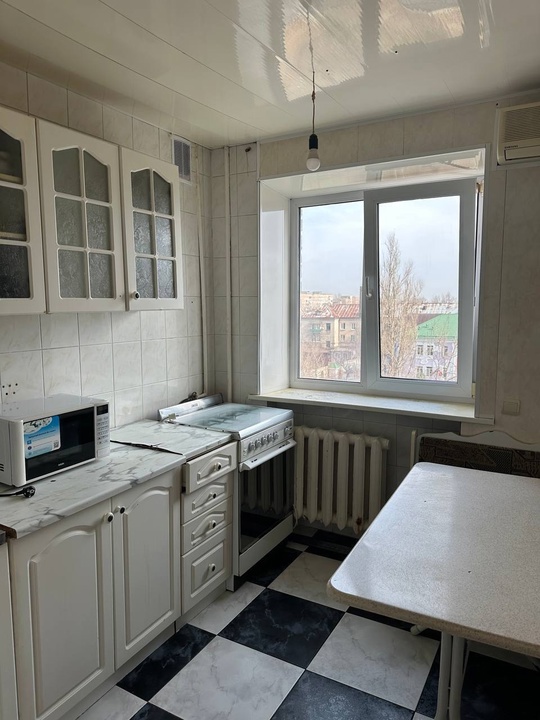 Продам 2 х квартиру 
Г. (9)