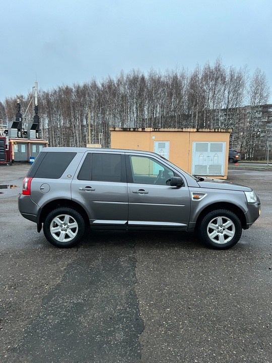 Land Rover Freelander 2 2.2 (2)