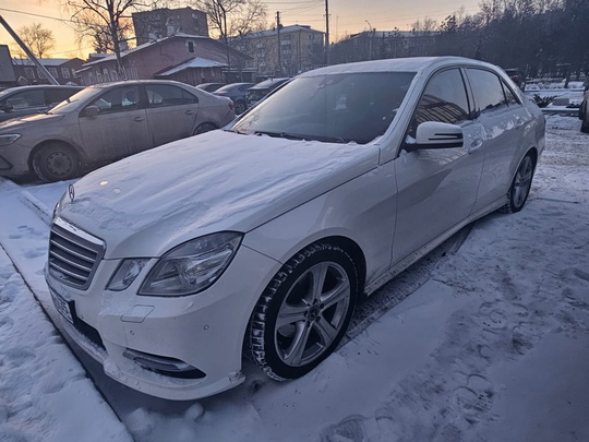 Продам 
Mercedes-benz E-Класс W212, 2013год.
Автомобиль