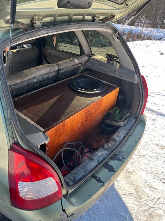 Продам саб-AMP MASS 500 12D2
усел-AMP