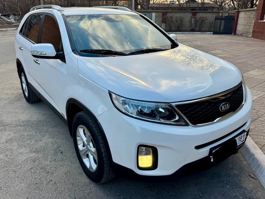 Продам Kia Sorento II 2,4 (5)