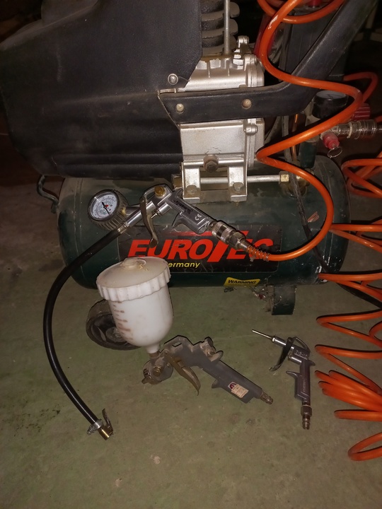 Продам компрессор Eurotec TP210. В (1)